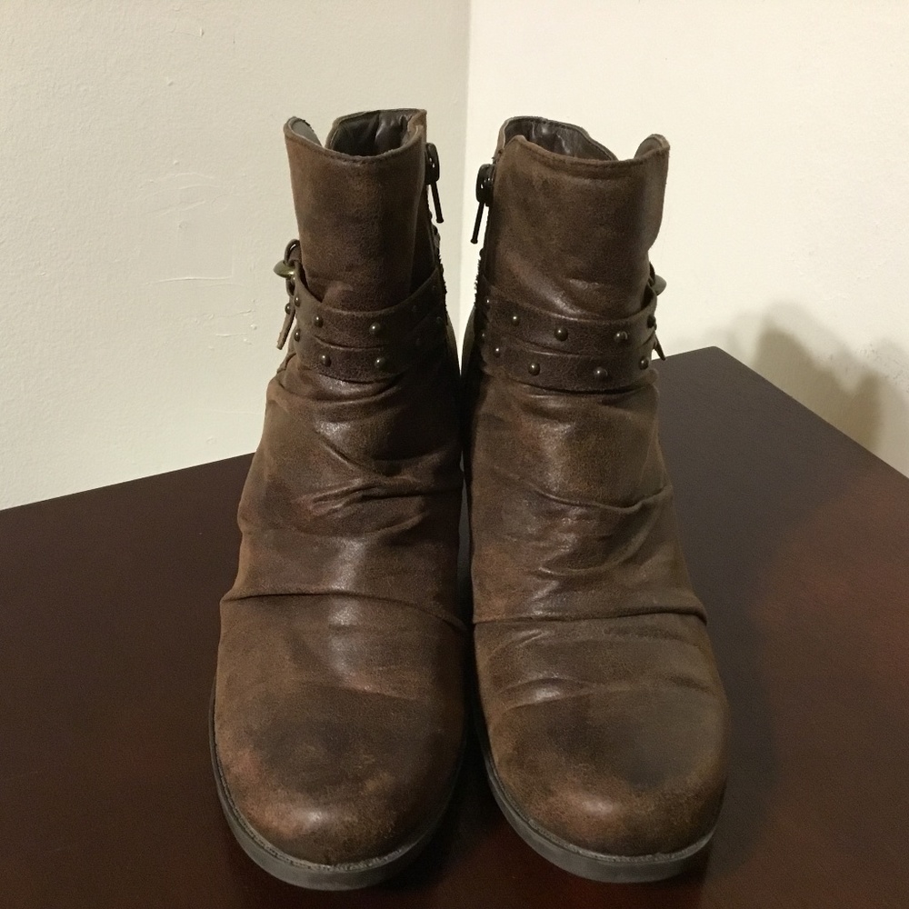 Baretraps Bootie Size 8 - image 2
